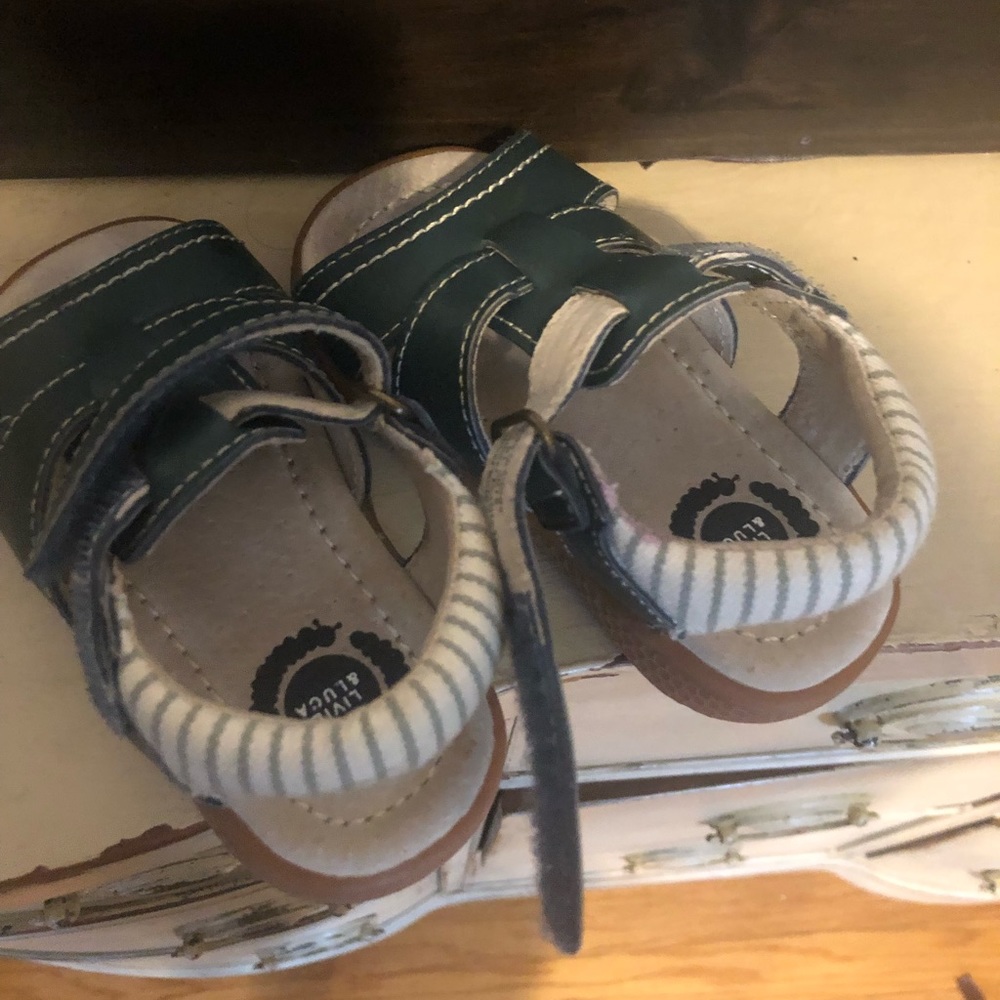 Livie and Luca size 5 toddler sandals